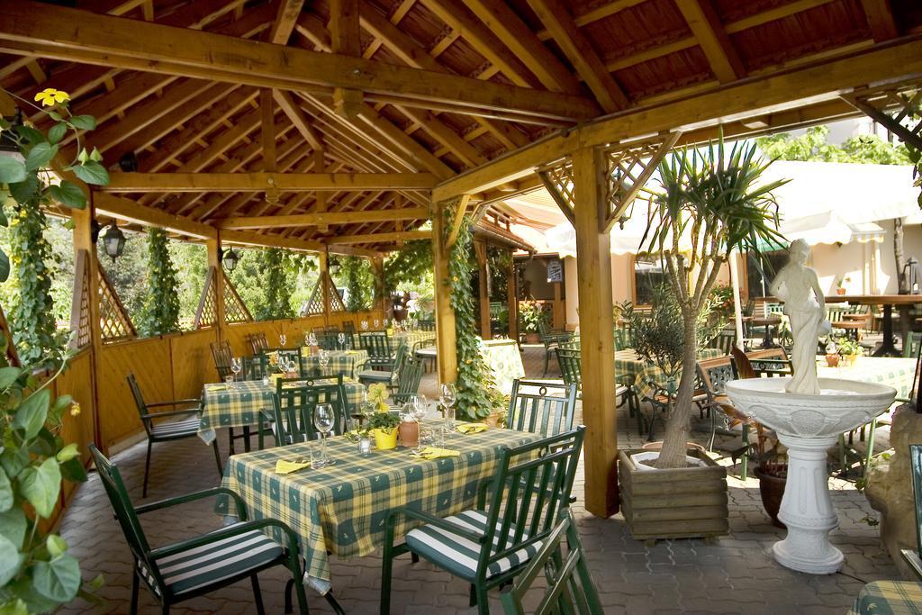Hotel-Restaurant Fischerwirt Gratwein Buitenkant foto